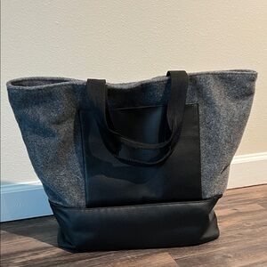 DSW Two-Tone Black and Gray Felt Weekender Travel Tote Bag